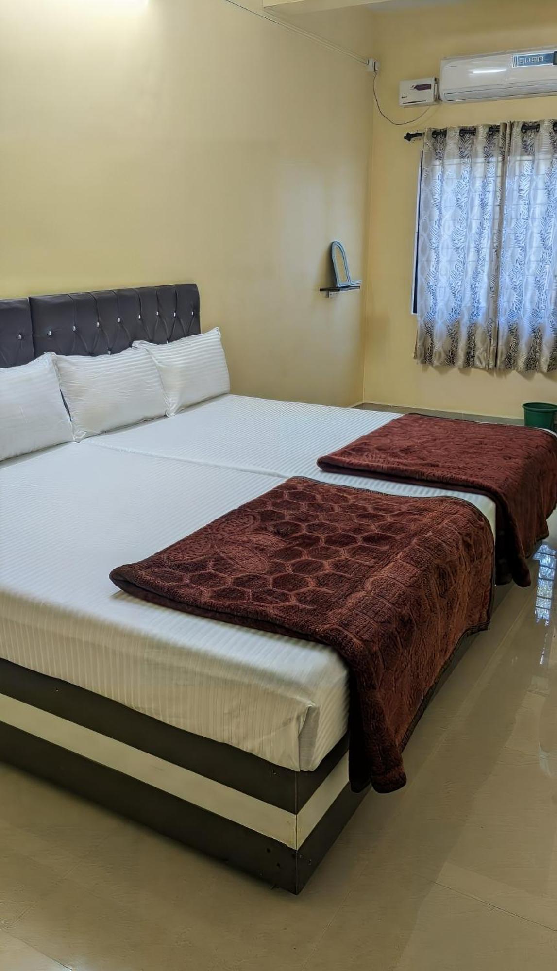 Kamath Inn Māvalli Exterior foto